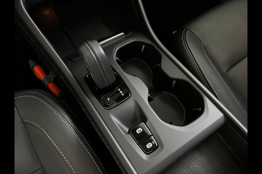 Volvo XC40 1.5 T4 Recharge Inscription Expression NL AUTO | CAMERA | TREKHAAK | LEDER | PANO | 6x voorraad