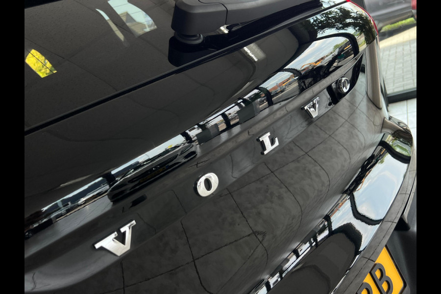 Volvo XC40 1.5 T4 Recharge Inscription Expression NL AUTO | CAMERA | TREKHAAK | LEDER | PANO | 6x voorraad