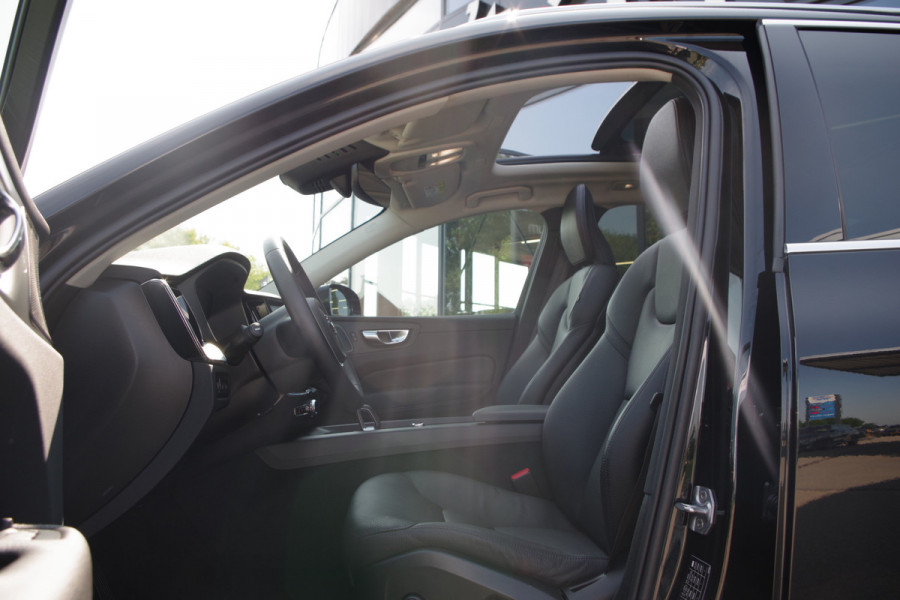Volvo XC60 2.0 T6 Plug-in hybrid 340 PK AWD Inscription, Panoramadak, Harman/Kardon, Leder