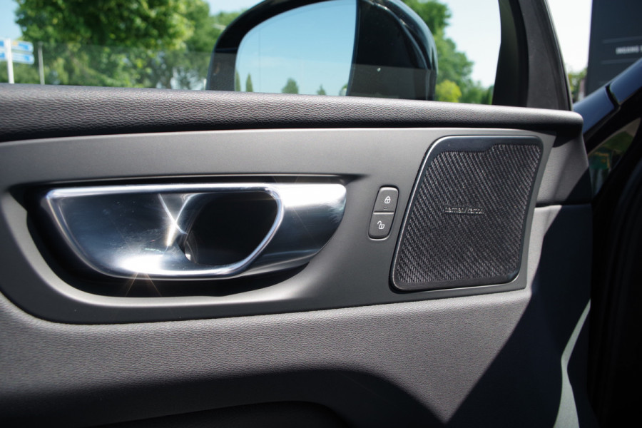 Volvo XC60 2.0 T6 Plug-in hybrid 340 PK AWD Inscription, Panoramadak, Harman/Kardon, Leder