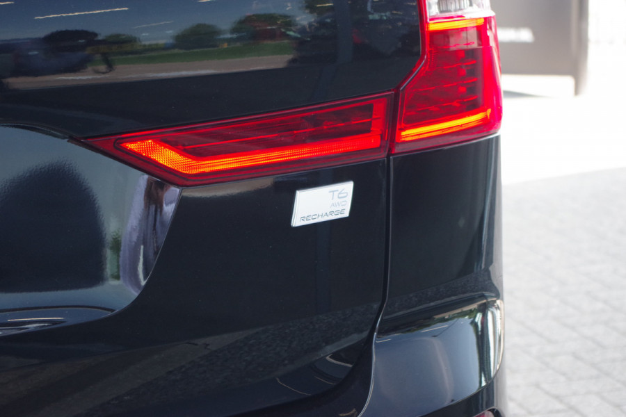 Volvo XC60 2.0 T6 Plug-in hybrid 340 PK AWD Inscription, Panoramadak, Harman/Kardon, Leder