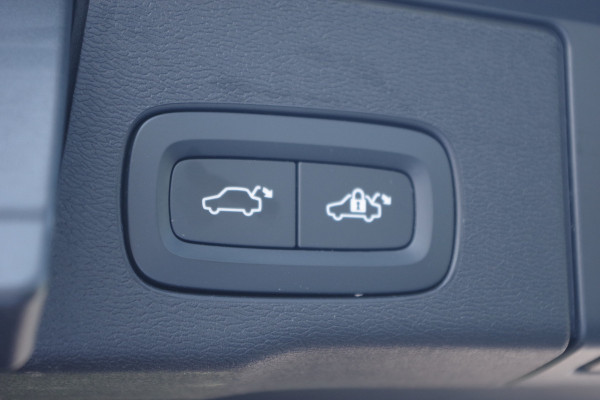 Volvo XC60 2.0 T6 Plug-in hybrid 340 PK AWD Inscription, Panoramadak, Harman/Kardon, Leder