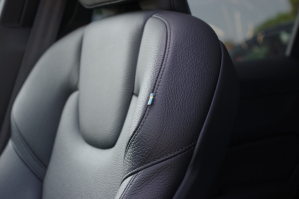 Volvo XC60 2.0 T6 Plug-in hybrid 340 PK AWD Inscription, Panoramadak, Harman/Kardon, Leder