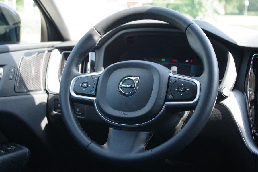 Volvo XC60 2.0 T6 Plug-in hybrid 340 PK AWD Inscription, Panoramadak, Harman/Kardon, Leder
