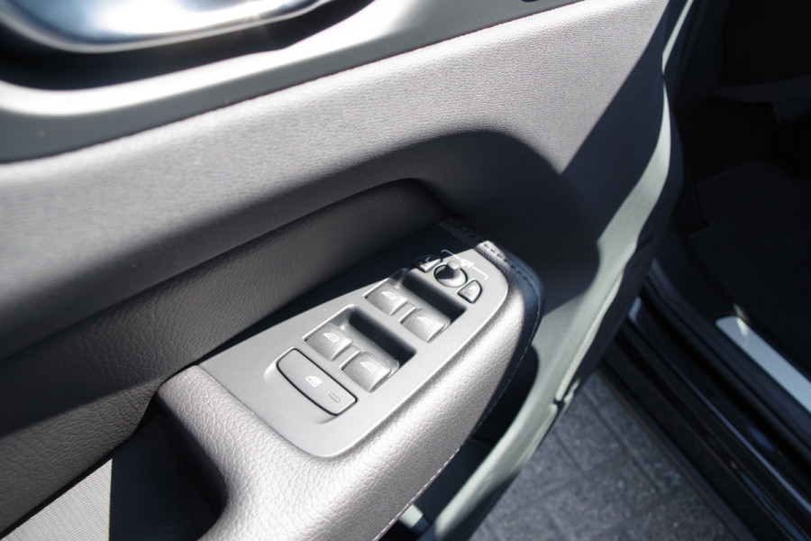 Volvo XC60 2.0 T6 Plug-in hybrid 340 PK AWD Inscription, Panoramadak, Harman/Kardon, Leder