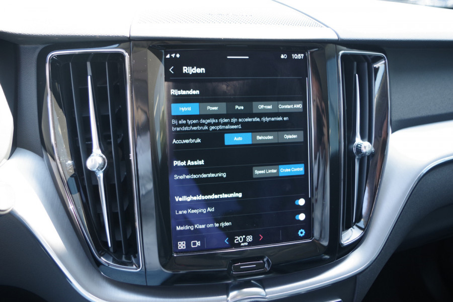 Volvo XC60 2.0 T6 Plug-in hybrid 340 PK AWD Inscription, Panoramadak, Harman/Kardon, Leder