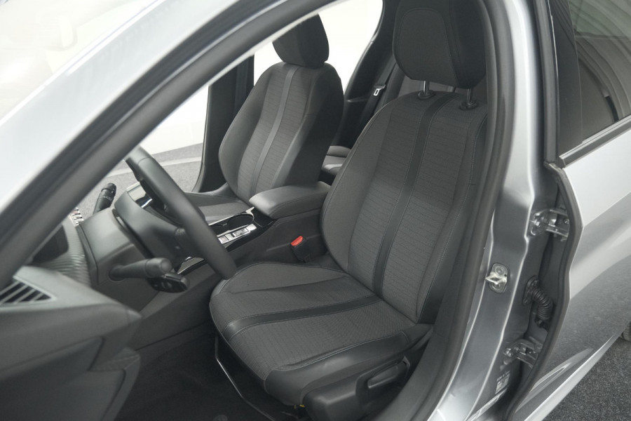 Peugeot 208 PureTech 100 Allure | Camera | Navigatie | Parkeersensoren | Apple Carplay