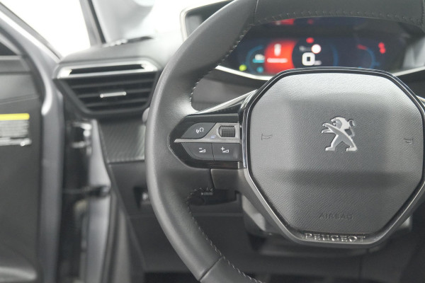 Peugeot 208 PureTech 100 Allure | Camera | Navigatie | Parkeersensoren | Apple Carplay