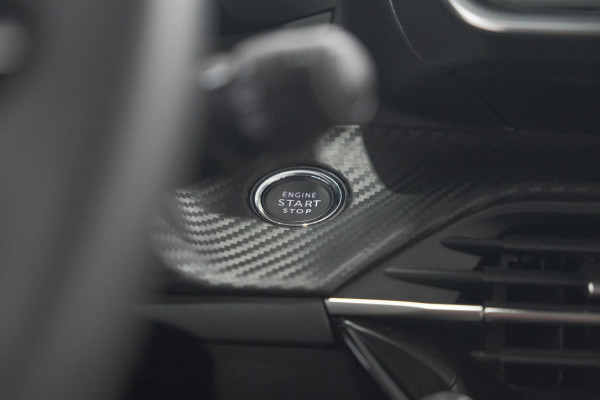 Peugeot 208 PureTech 100 Allure | Camera | Navigatie | Parkeersensoren | Apple Carplay