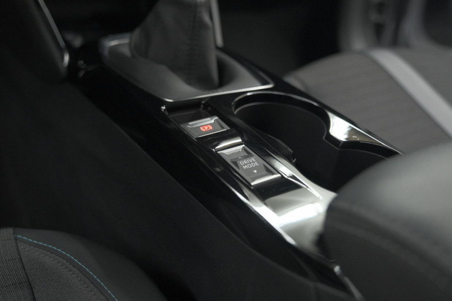 Peugeot 208 PureTech 100 Allure | Camera | Navigatie | Parkeersensoren | Apple Carplay