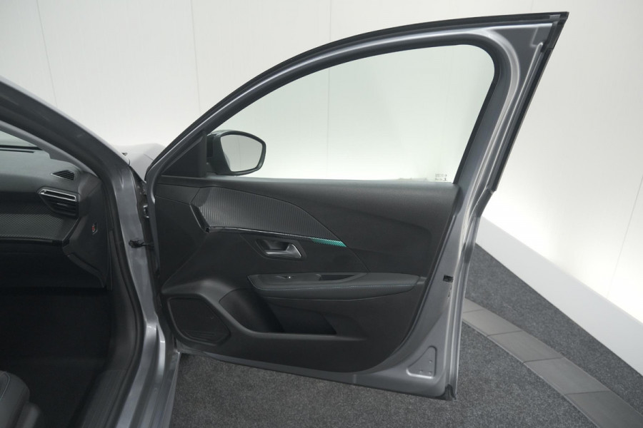 Peugeot 208 PureTech 100 Allure | Camera | Navigatie | Parkeersensoren | Apple Carplay