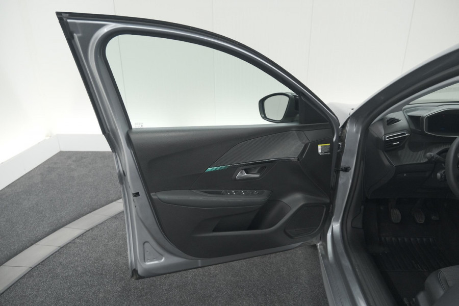 Peugeot 208 PureTech 100 Allure | Camera | Navigatie | Parkeersensoren | Apple Carplay