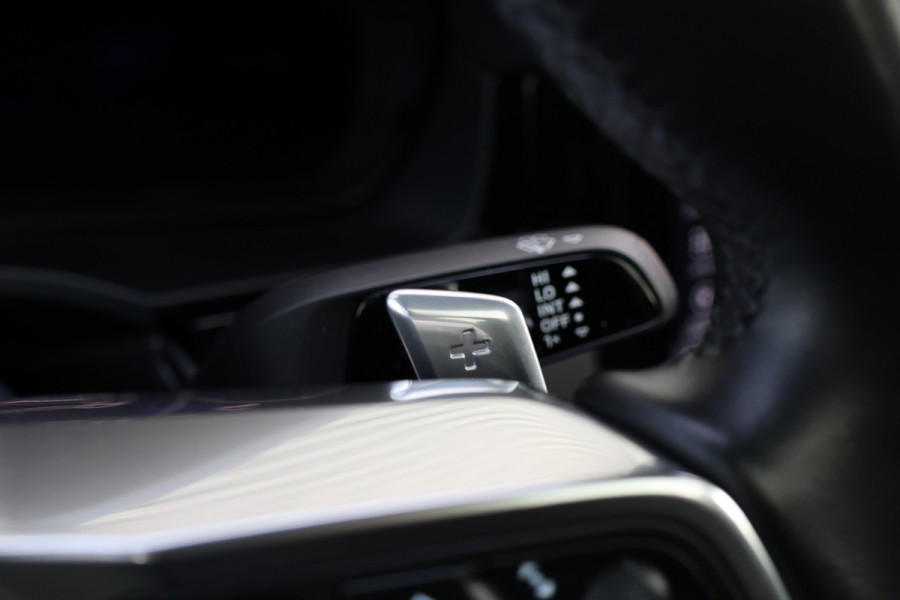 Porsche Cayenne Coupé 3.0 E-Hybrid 462PK | Panoramadak | 360 Camera | Luchtvering | Dealer Onderhouden | Sport-Chrono | 21 inch velgen | Sportuitlaat | Blind Spot | Nieuwe APK | Onderhoudsbeurt