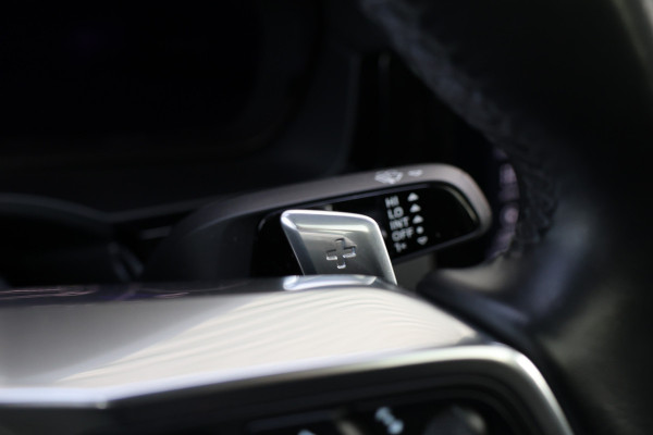 Porsche Cayenne Coupé 3.0 E-Hybrid 462PK | Panoramadak | 360 Camera | Luchtvering | Dealer Onderhouden | Sport-Chrono | 21 inch velgen | Sportuitlaat | Blind Spot | Nieuwe APK | Onderhoudsbeurt