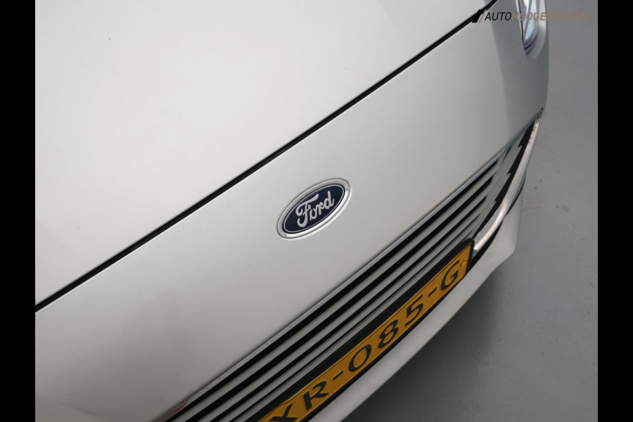 Ford Focus 1.0 EcoBoost Trend Edition Business Sport (APPLE CARPLAY,LED,PARKEERSENSOR,NAVIGATIE,CRUISE,NIEUWE APK,LM-VELGEN)