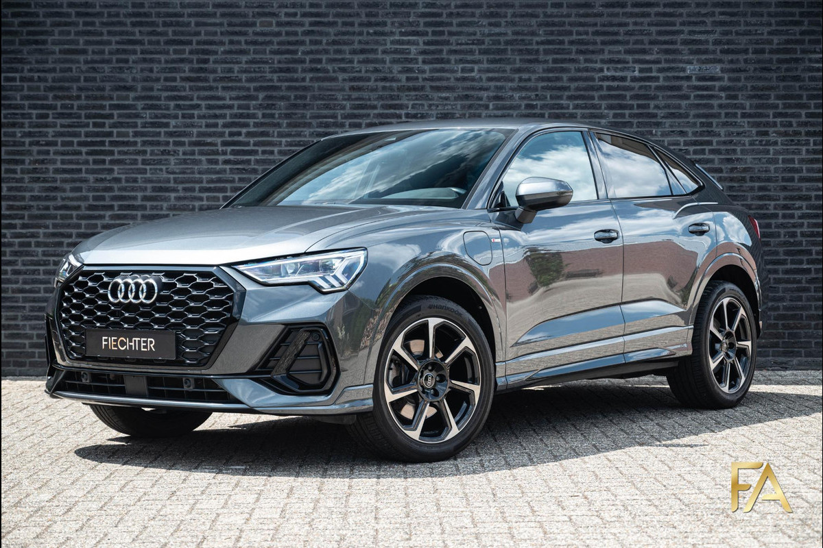 Audi Q3 Sportback 45 TFSI e S Edition Sfeerverlichting|19 Inch|MatrixLED|Daytonagrau|Trekhaak Audi Q3 Sportback 45 TFSI e S Edition Sfeerverlichting|19 Inch|MatrixLED|Daytonagrau|Trekhaak