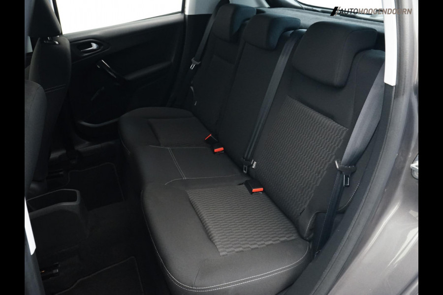 Peugeot 208 1.2 PureTech Sport (APPLE CARPLAY,NAVIGATIE,PARKEERSENSOREN,CRUISE,LM-VELGEN,NIEUWE APK,TOPCONDITIE)