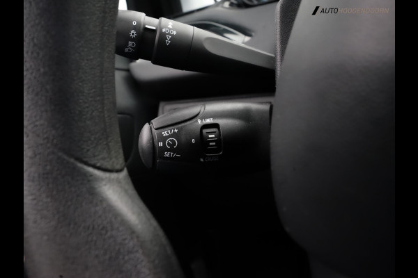 Peugeot 208 1.2 PureTech Sport (APPLE CARPLAY,NAVIGATIE,PARKEERSENSOREN,CRUISE,LM-VELGEN,NIEUWE APK,TOPCONDITIE)