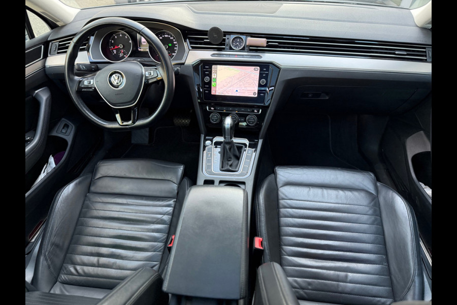 Volkswagen Passat Variant 1.5 TSI Highline Business R l Pano l Automaat l Navi l Climate l ACC l