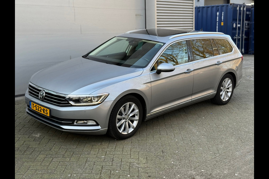 Volkswagen Passat Variant 1.5 TSI Highline Business R l Pano l Automaat l Navi l Climate l ACC l