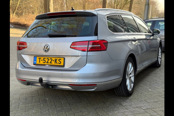 Volkswagen Passat Variant 1.5 TSI Highline Business R l Pano l Automaat l Navi l Climate l ACC l