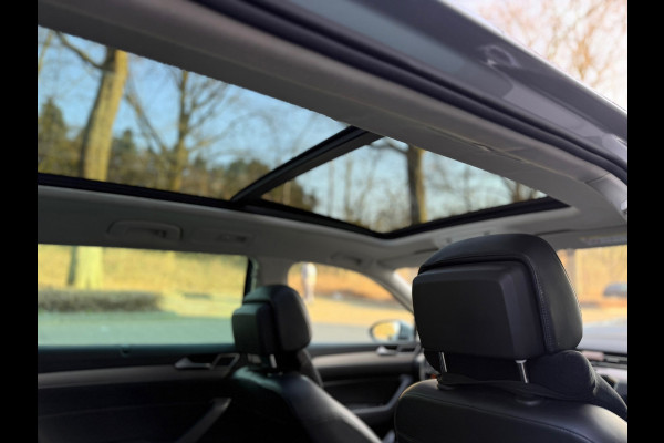 Volkswagen Passat Variant 1.5 TSI Highline Business R l Pano l Automaat l Navi l Climate l ACC l