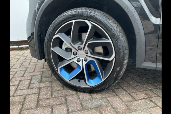 Lynk & Co 01 1.5 262PK PHEV Zwarte hemel 360° StoelVerw. Panoramadak Plug-in