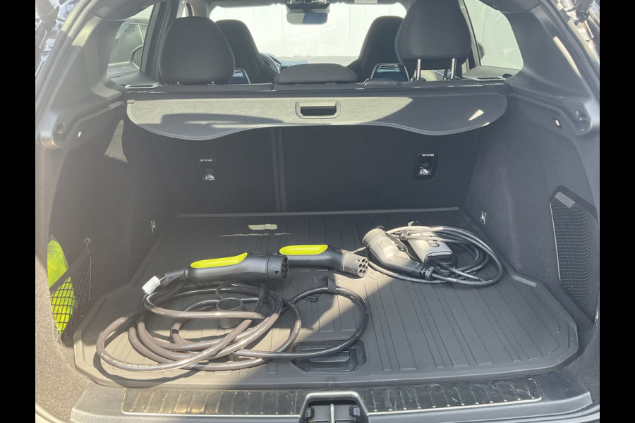 Lynk & Co 01 1.5 262PK PHEV Zwarte hemel 360° StoelVerw. Panoramadak Plug-in