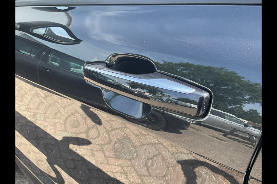 Lynk & Co 01 1.5 262PK PHEV Zwarte hemel 360° StoelVerw. Panoramadak Plug-in