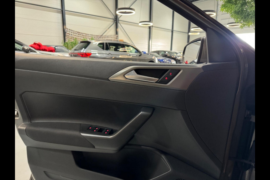 Volkswagen Polo 1.0 TSI Comfortline Garantie Trekhaak CarPlay StoelVW Led Cruise Navi Airco Rijklaar
