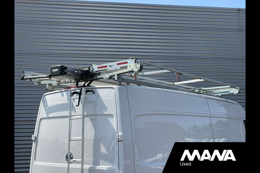 Volkswagen Crafter 35 2.0TDI 141PK L4H3 Trendline Imperiaal Ladderlift Airco Trekhaak Kasten