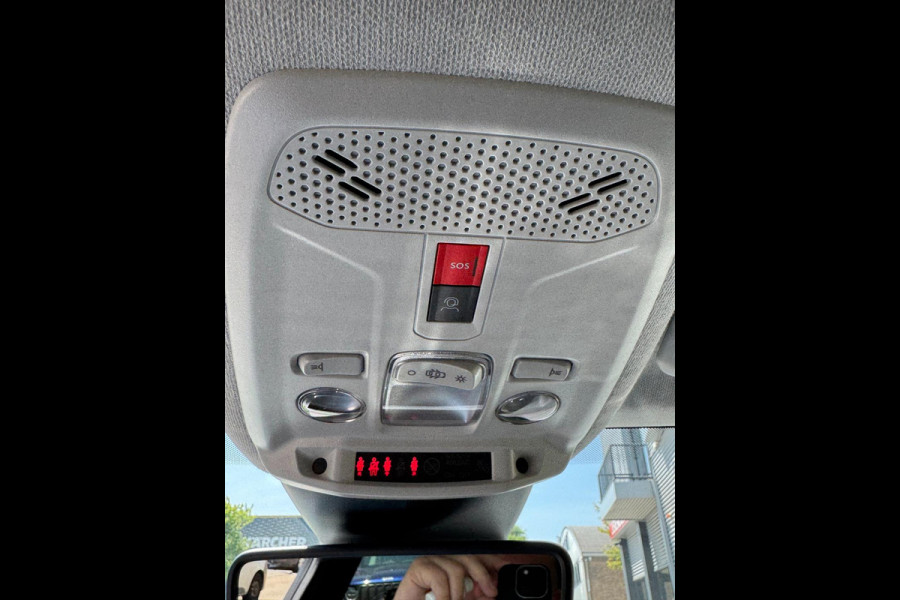 Citroën C4 1.2 PureTech Shine - AUTOMAAT I Navigatie I Airco I PDC / LED I 1/2 Leer I Trekhaak I Dealer onderhouden