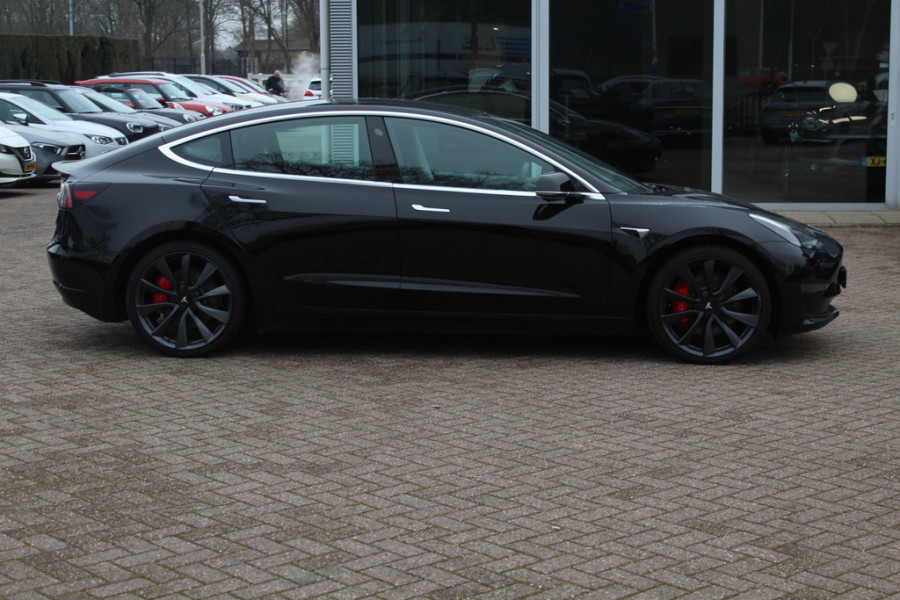Tesla Model 3 Performance AWD 75 kWh / Autopilot / Panoramadak / Camera / Leder / 20''' Leder / Premium Audio