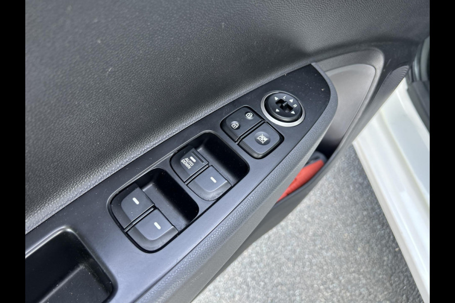 Hyundai i10 1.0i Comfort navigatie | Apple Carplay/Android Auto | airco | cruise control