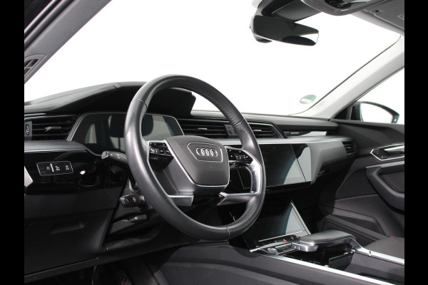 Audi e-tron e-tron 50 quattro Launch edition 71 kWh Navigatie Climate Control Parkeer Sensoren Lichtmetalen velgen