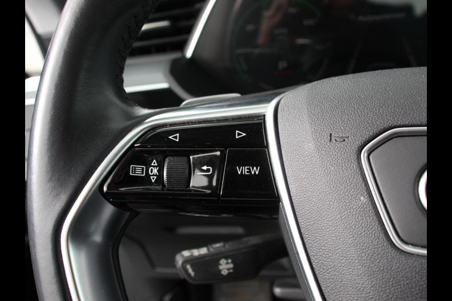 Audi e-tron e-tron 50 quattro Launch edition 71 kWh Navigatie Climate Control Parkeer Sensoren Lichtmetalen velgen