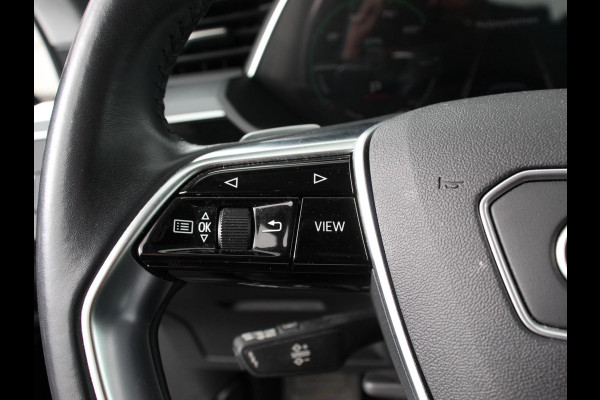 Audi e-tron e-tron 50 quattro Launch edition 71 kWh Navigatie Climate Control Parkeer Sensoren Lichtmetalen velgen