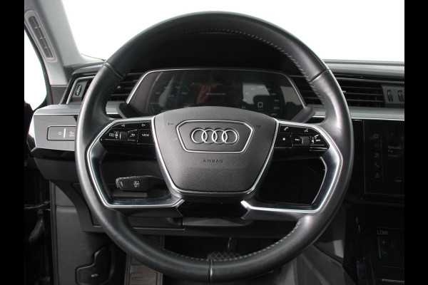 Audi e-tron e-tron 50 quattro Launch edition 71 kWh Navigatie Climate Control Parkeer Sensoren Lichtmetalen velgen