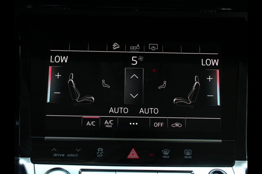 Audi e-tron e-tron 50 quattro Launch edition 71 kWh Navigatie Climate Control Parkeer Sensoren Lichtmetalen velgen