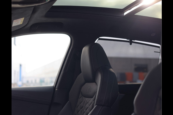 Audi Q7 60 TFSIe Quattro | Trekhaak - Head-Up - 360 - Alcantara