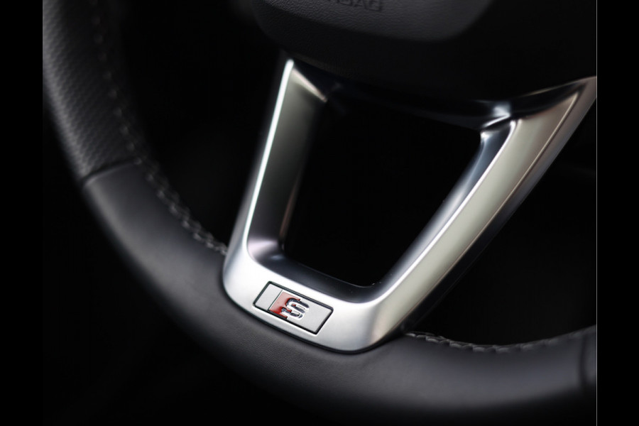 Audi Q7 60 TFSIe Quattro | Trekhaak - Head-Up - 360 - Alcantara