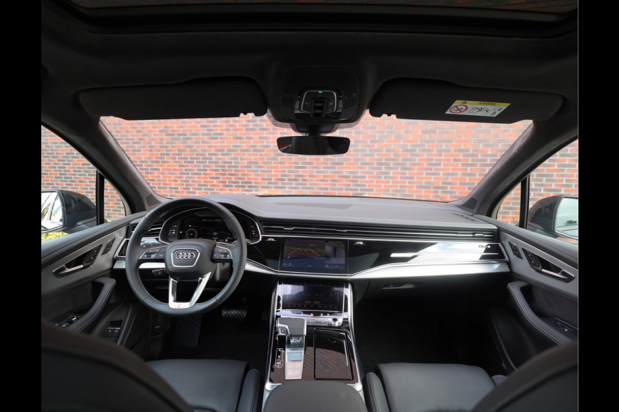 Audi Q7 60 TFSIe Quattro | Trekhaak - Head-Up - 360 - Alcantara