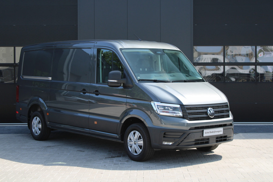 Volkswagen Crafter 35 2.0 TDI L3H2 177pk - Facelift - 2x Schuifdeur - Navigatie - LED - Geveerde stoel - Virtual cockpit - Camera - Verwarmd stuur