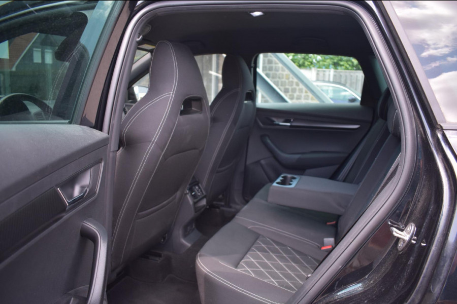 Škoda Karoq 1.5 TSI ACT Sportline | NAP | VIRTUAL COCKPIT | DEALER ONDERHOUDEN | CAMERA | STOELVERWARMING | APPLE CARPLAY