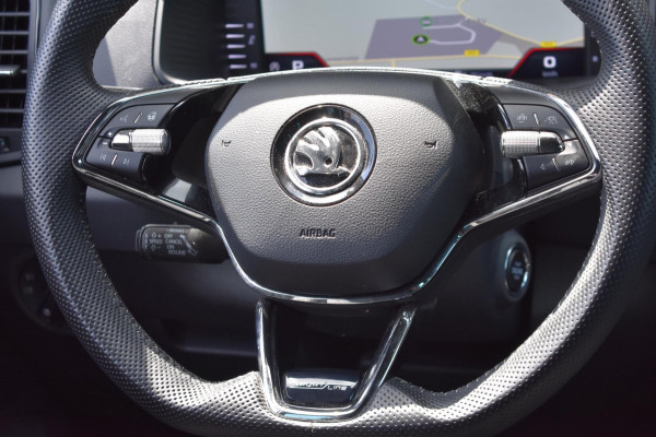 Škoda Karoq 1.5 TSI ACT Sportline | NAP | VIRTUAL COCKPIT | DEALER ONDERHOUDEN | CAMERA | STOELVERWARMING | APPLE CARPLAY