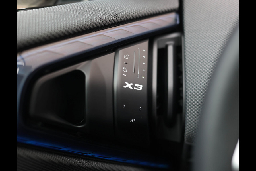 BMW X3 M50 xDrive | Direct leverbaar! - Trekhaak - Pano - IconicGlow