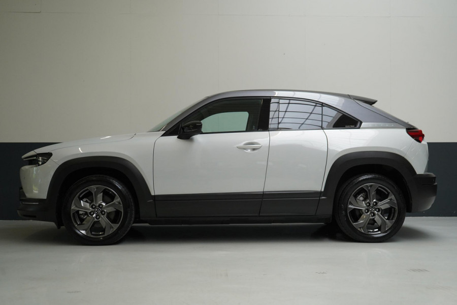 Mazda MX-30 e-SkyActiv 145 First Edition 36 kWh | Head-Up | Navigatie | Memory | Stoelverwarming |
