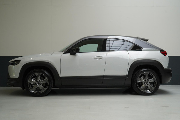 Mazda MX-30 e-SkyActiv 145 First Edition 36 kWh | Head-Up | Navigatie | Memory | Stoelverwarming |