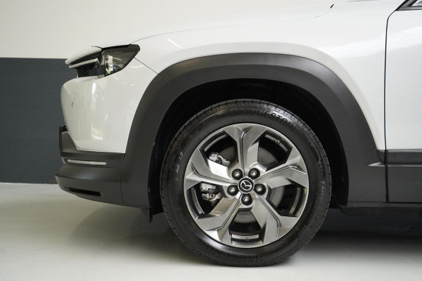 Mazda MX-30 e-SkyActiv 145 First Edition 36 kWh | Head-Up | Navigatie | Memory | Stoelverwarming |