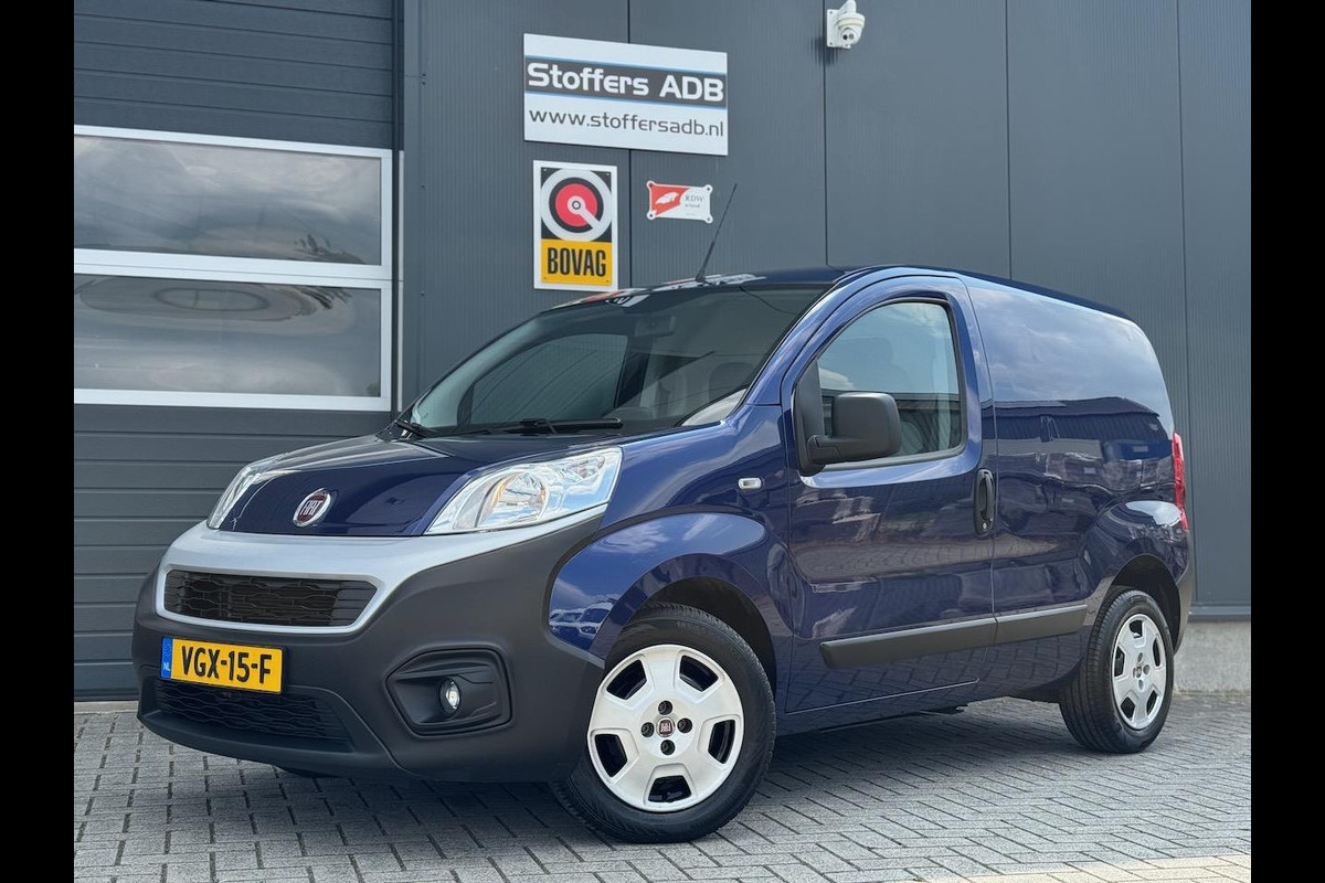 Fiat Fiorino 1.3 MultiJet 80pk | Rondom glas | Navi | Cruise | DAB-radio | Bluetooth | Parkeersensor | Schuifdeur | Metallic Fiat Fiorino 1.3 MultiJet 80pk | Rondom glas | Navi | Cruise | DAB-radio | Bluetooth | Parkeersensor | Schuifdeur | Metallic